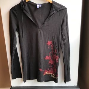 District Threads 100% Cotton Hoodie Size Medium